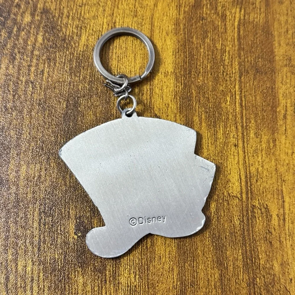 Disney Alice Wonderland Keychain Mad Hatter‎ 10/6 Black White Metal Vintage